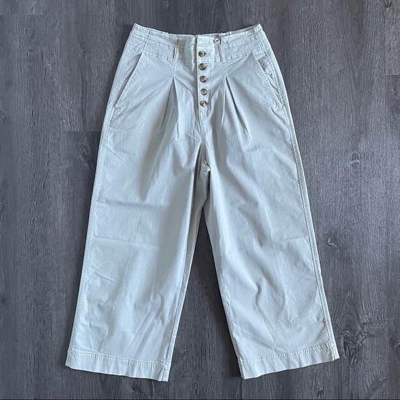 American Eagle Outfitters Pants - American Eagle khakis High Rise Wide legs Pants